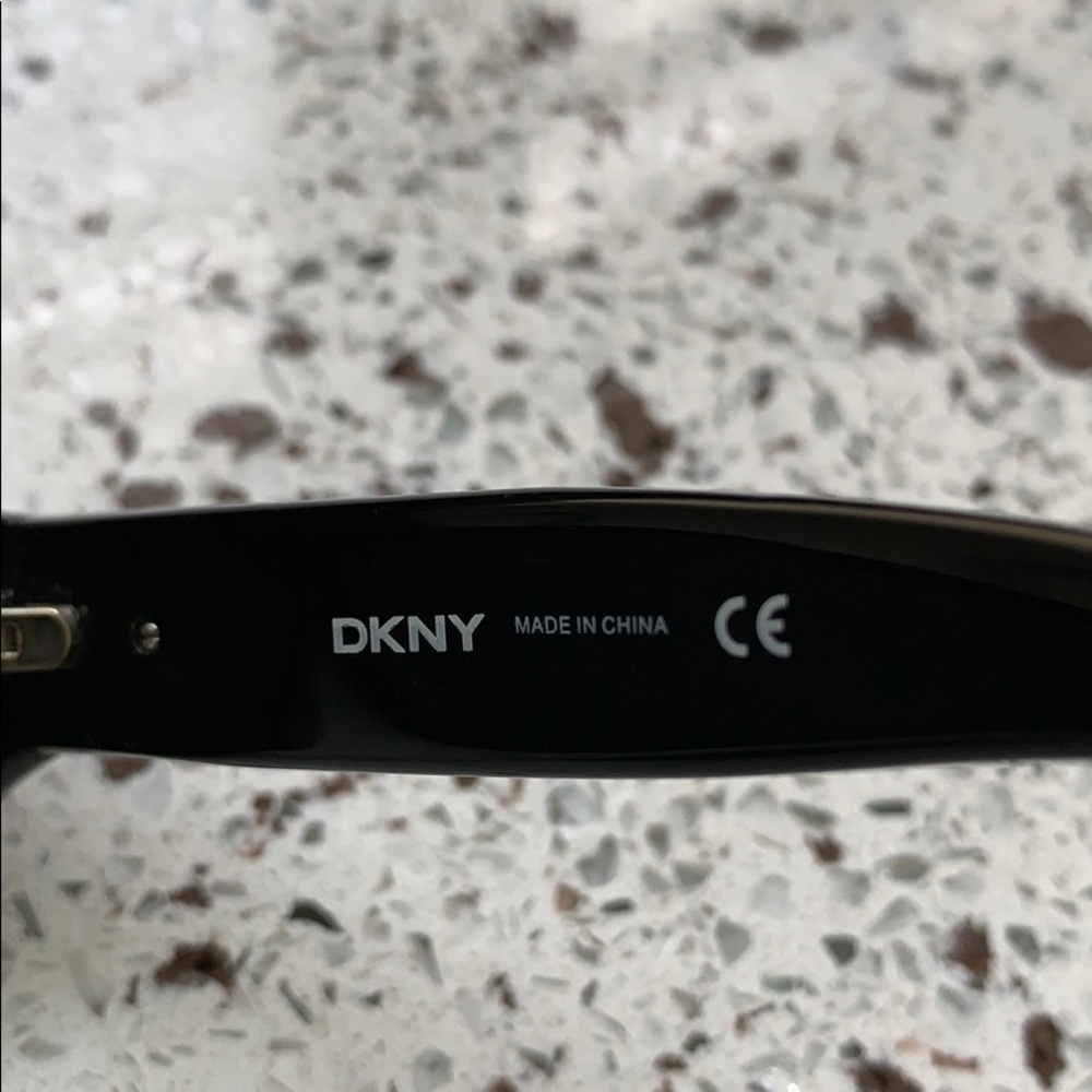 DKNY Sunglasses - Picture 4 of 5